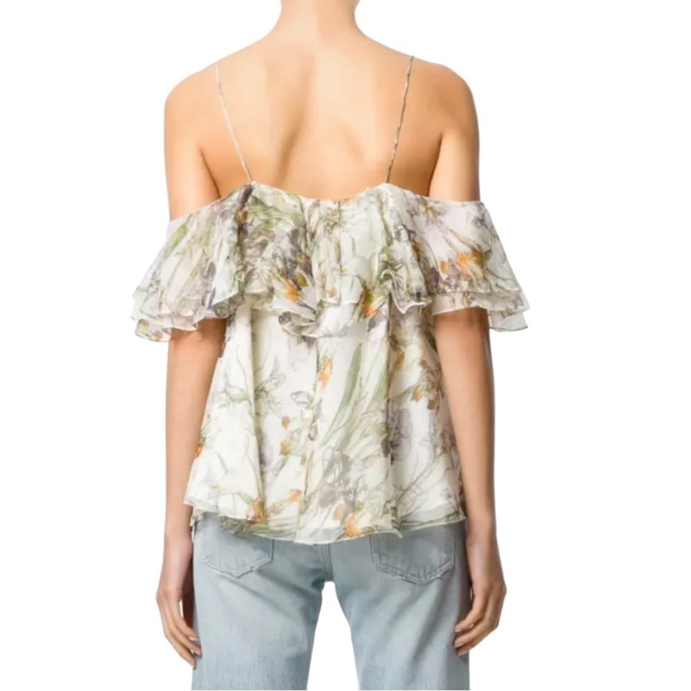 Alexander McQueen Floral Frill Cold Shoulder
Women's Ivory Top Size 42 (L) - Picture 2 of 12